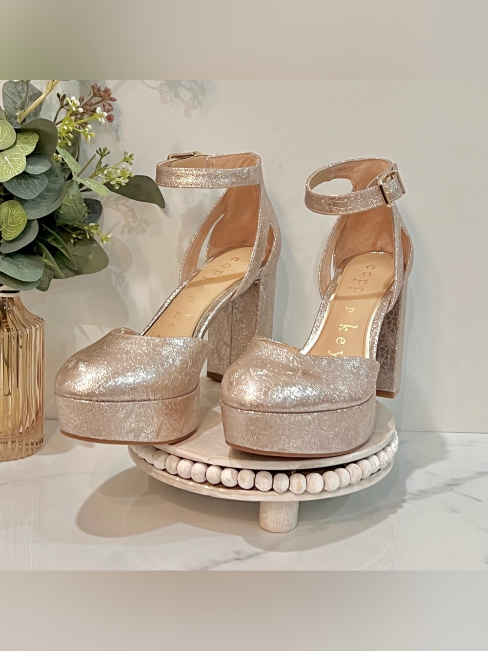 Copper Key Women's Metallic Platform Ankle-Strap Pumps size 6.5 - Picture 3 of 15